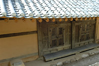 고적하고 미려한 미학의 정자