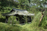 집 주변의 산간정자