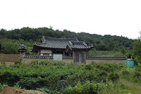 몽화각과 마주 보고 앉은 구만서원