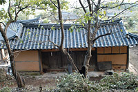 특별한 구조로 배치된 양반집 건물