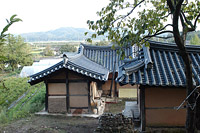 특별한 구조로 배치된 양반집 건물