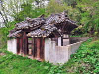 신곡영당(薪谷影堂)