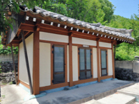 성동정사(聖東精舍)