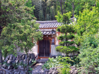 성동정사(聖東精舍)