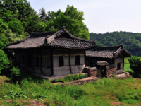 이전재(泥田齋)