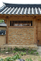 금광리 마을의 첫 집