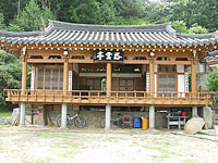 수로왕을 추모하는 낙운정