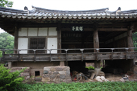 학초정(鶴樵亭) 및 정침(正寢)