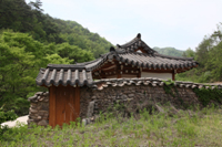 산옹초려(山翁草廬) 